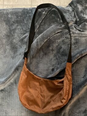 Baggu Brown Crossbody Shoulder Bag - Casual Everyday Carry